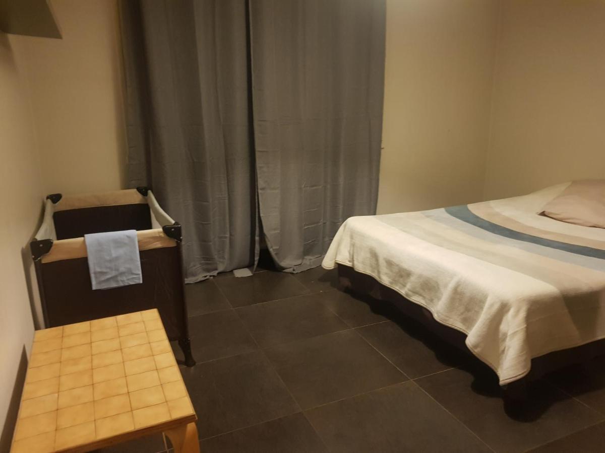 Grand Fonctionnel Et Calme Sur Lyon8 A 2 Pas Du Metro Apartamento *
